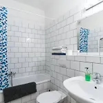 Apartamento 120 Qm -3 Schlafzimmer-2 Bäder- Für 7 Gäste Düsseldorf