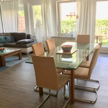 120 Qm -3 Schlafzimmer-2 Bäder- Für 7 Gäste * Düsseldorf