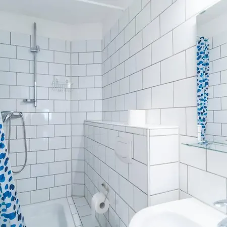 120 Qm -3 Schlafzimmer-2 Baeder- Fuer 7 Gaeste Apartmán