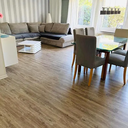 Apartmán 120 Qm -3 Schlafzimmer-2 Baeder- Fuer 7 Gaeste Düsseldorf