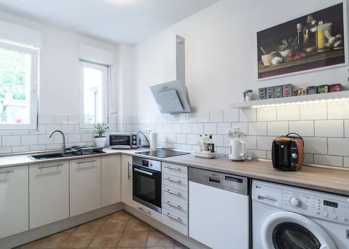 120 Qm -3 Schlafzimmer-2 Baeder- Fuer 7 Gaeste * Düsseldorf